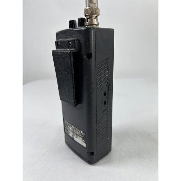 Realistic PRO-39 Hyperscan 200-Channel Programmable Scanner With Antenna UHF/VHF - Picture 6 of 9